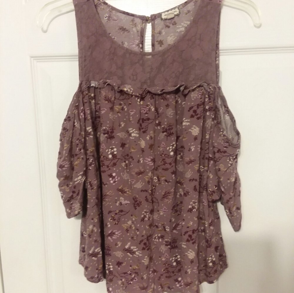 Purple could shoulder top